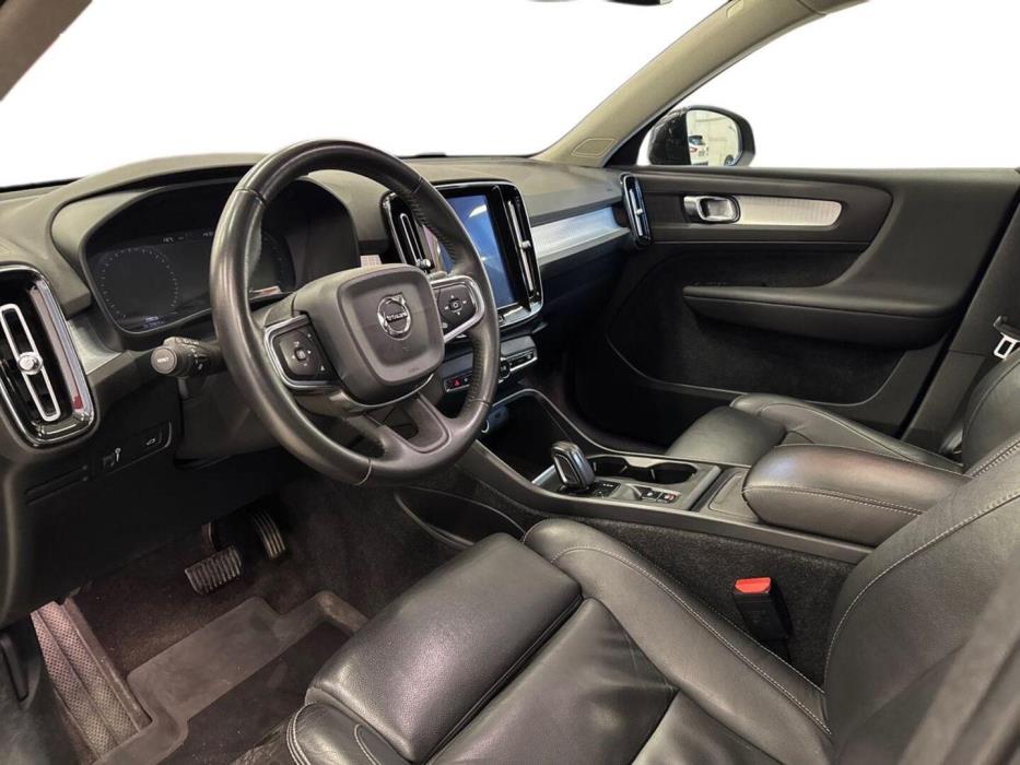 VOLVO XC40 2018