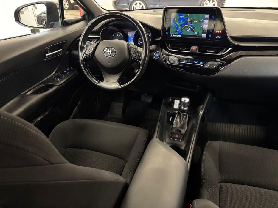 TOYOTA C-HR 2018