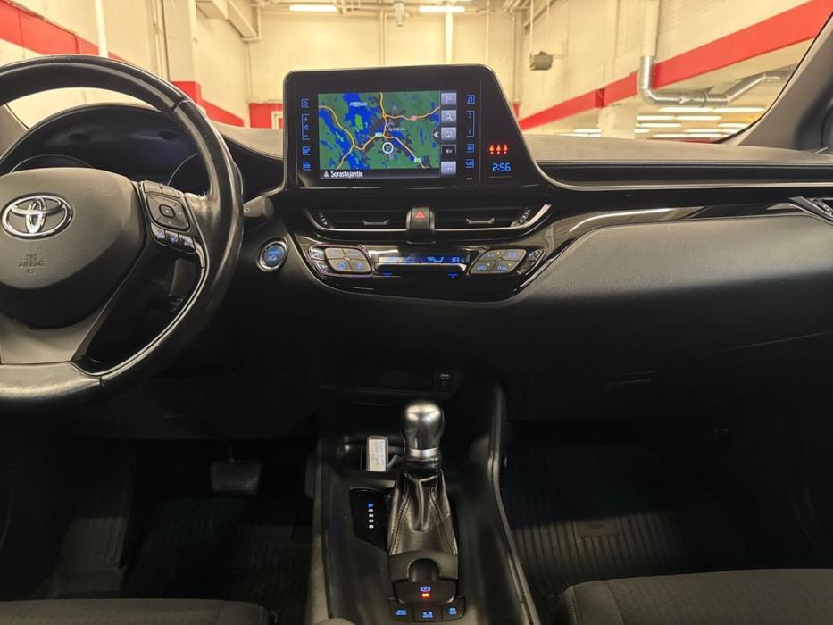 TOYOTA C-HR 2018