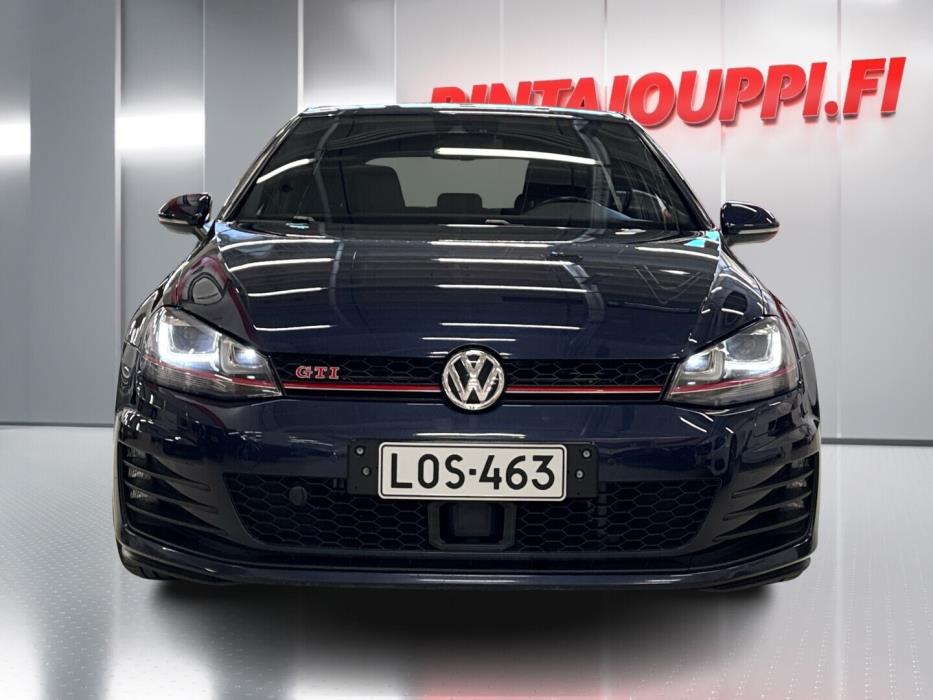 VOLKSWAGEN Golf 2014