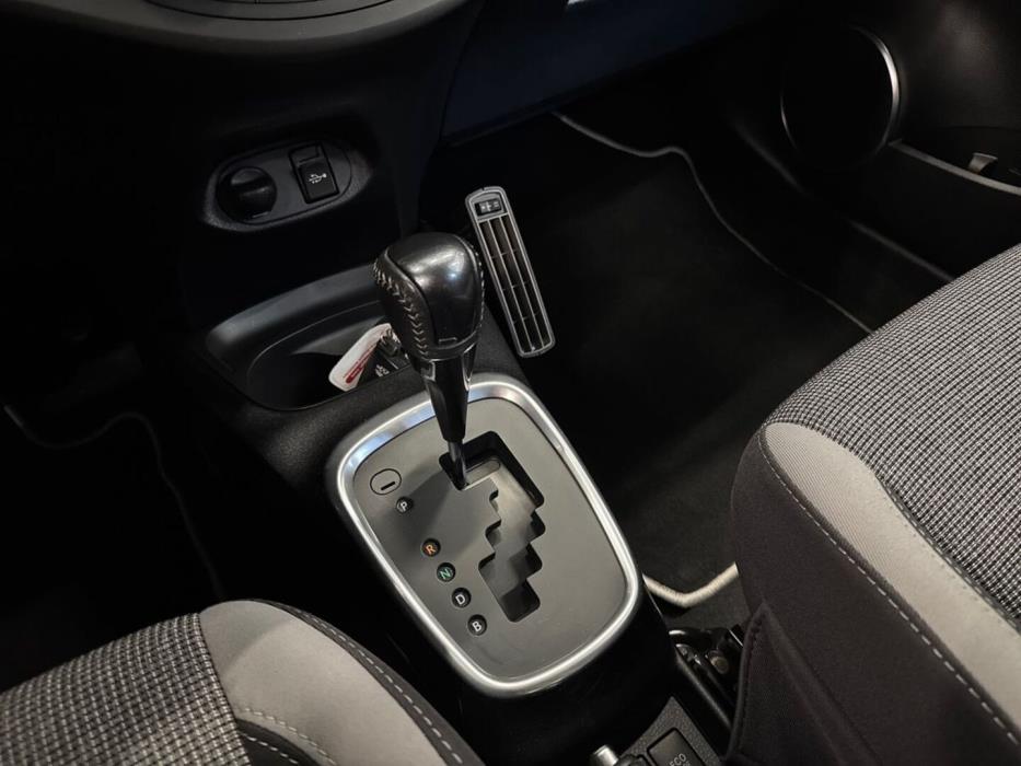 TOYOTA Yaris 2020