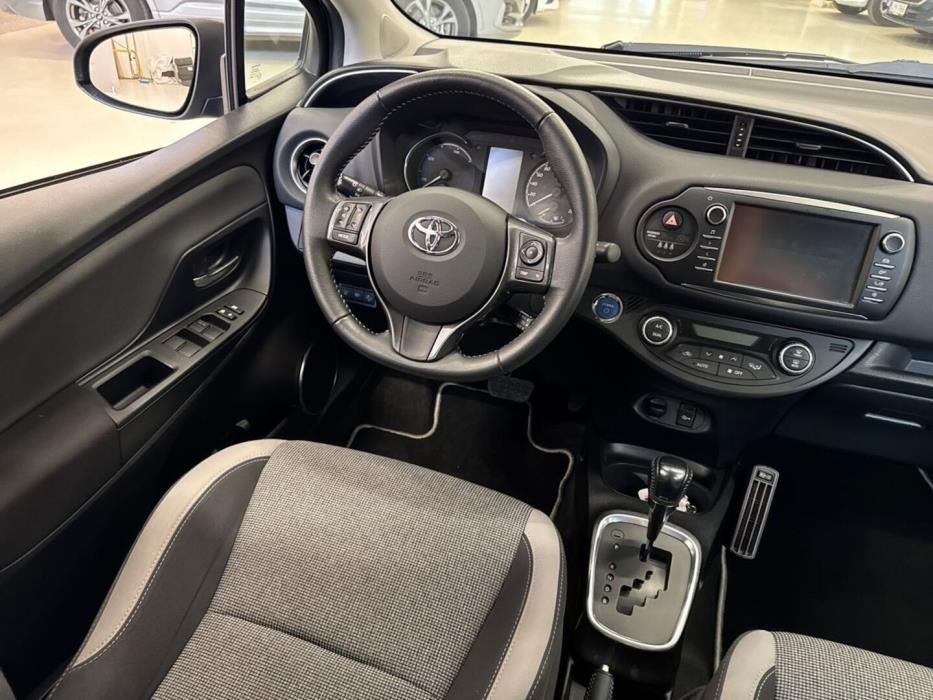 TOYOTA Yaris 2020