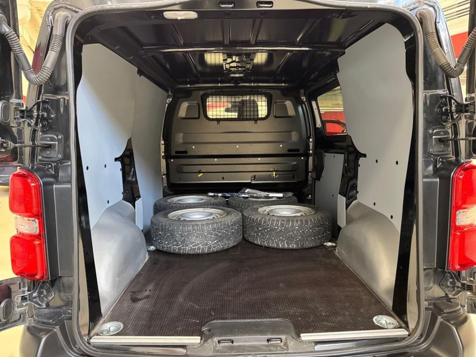 TOYOTA Proace 2020