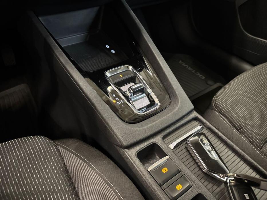 SKODA Octavia 2021