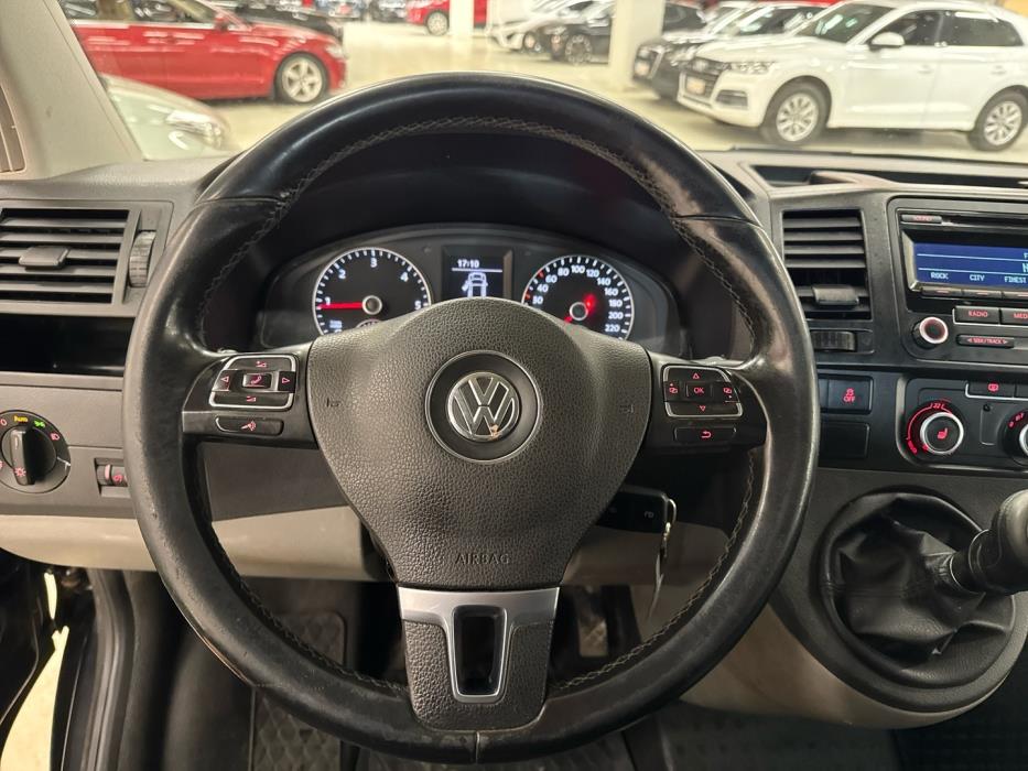VOLKSWAGEN Transporter 2014