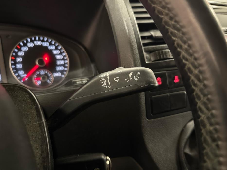 VOLKSWAGEN Transporter 2014