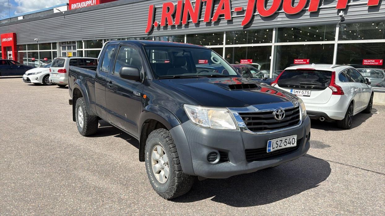 TOYOTA Hilux 2013