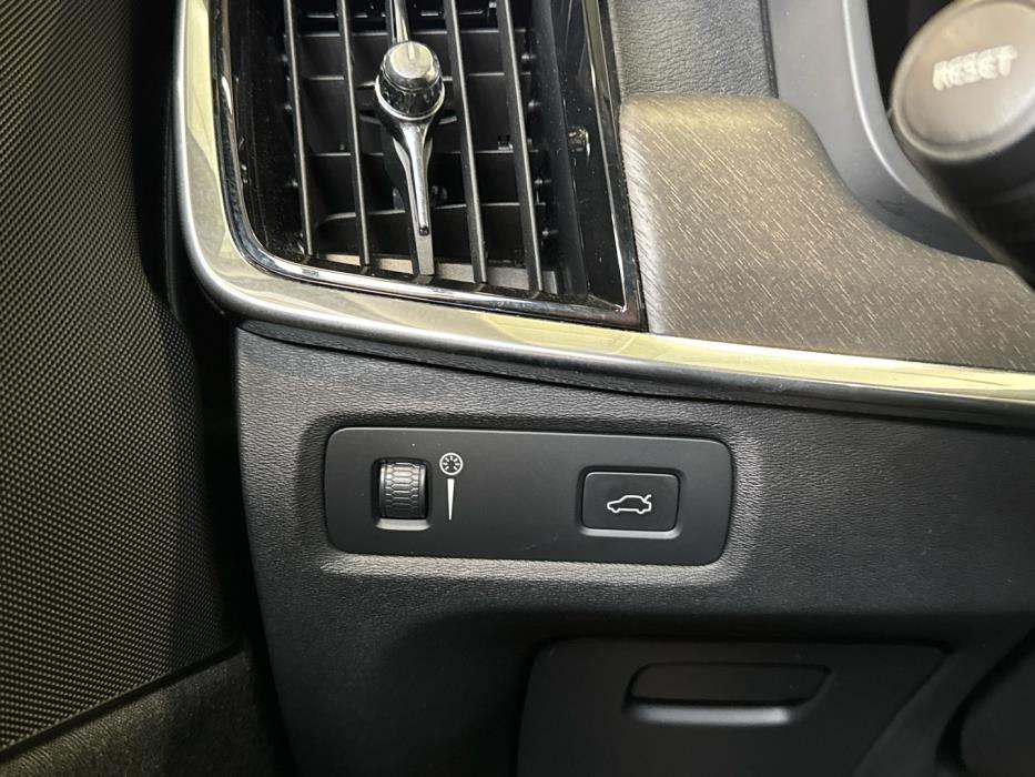 VOLVO V90 Cross Country 2018