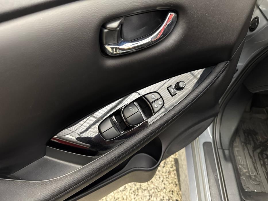 NISSAN Leaf 2021
