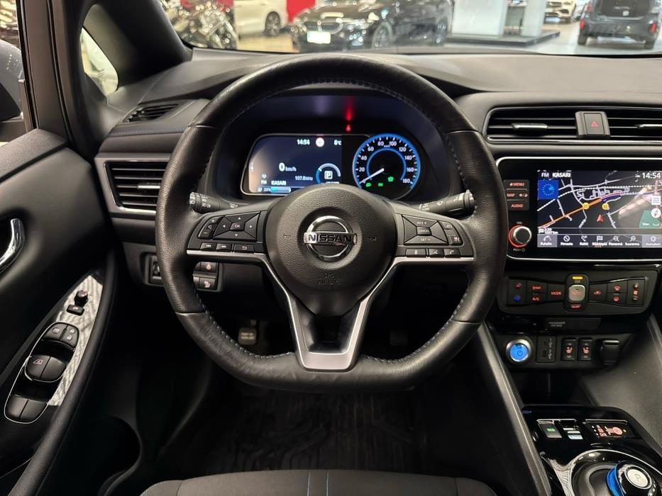 NISSAN Leaf 2021