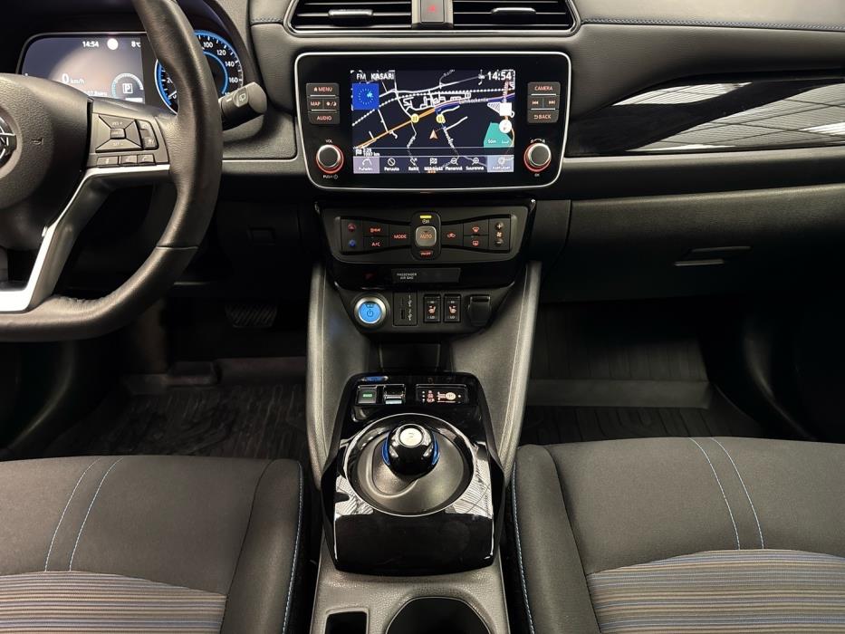 NISSAN Leaf 2021