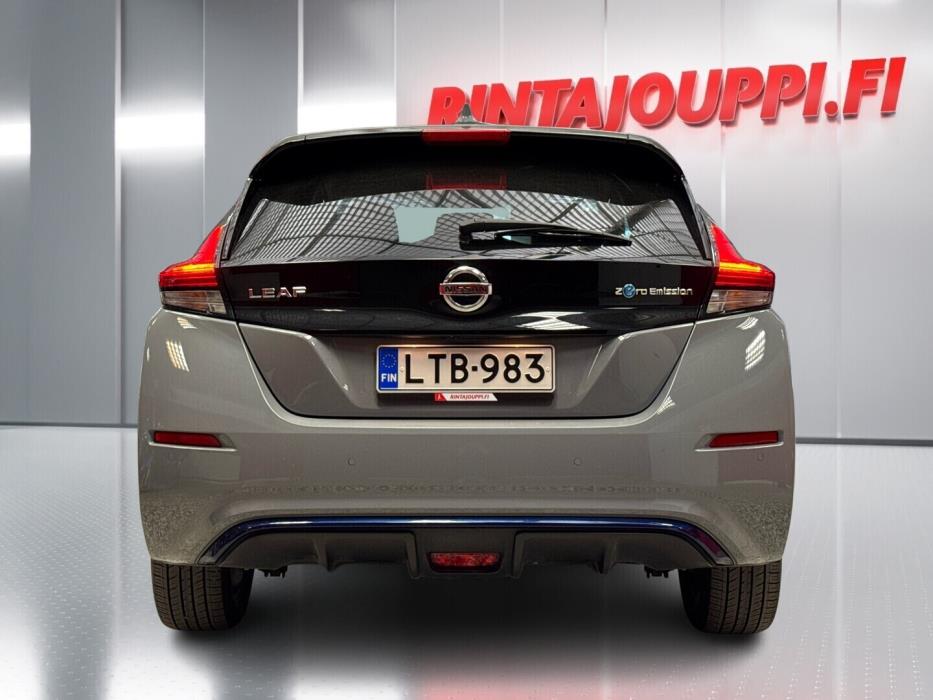 NISSAN Leaf 2021