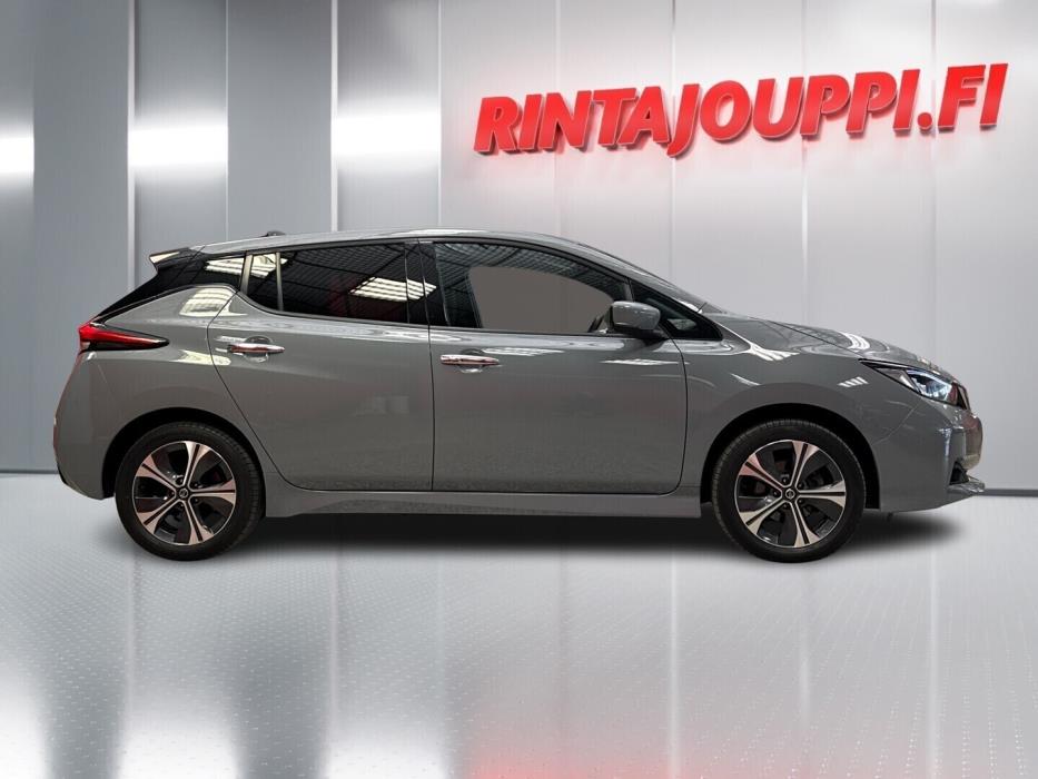 NISSAN Leaf 2021