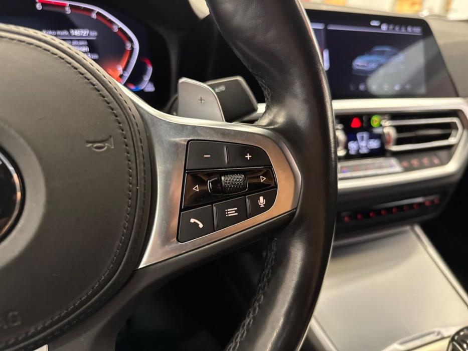 BMW 330 2019