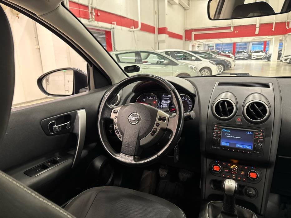 NISSAN Qashqai 2011