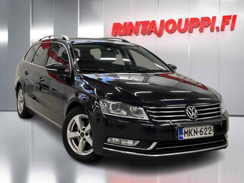 VOLKSWAGEN Passat 2011