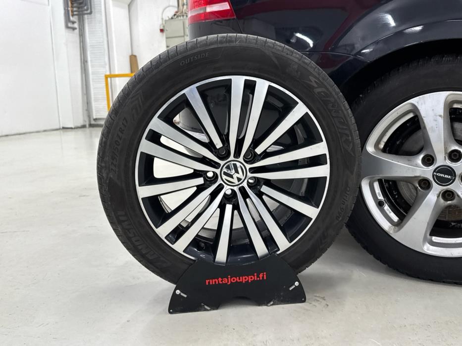 VOLKSWAGEN Passat 2011