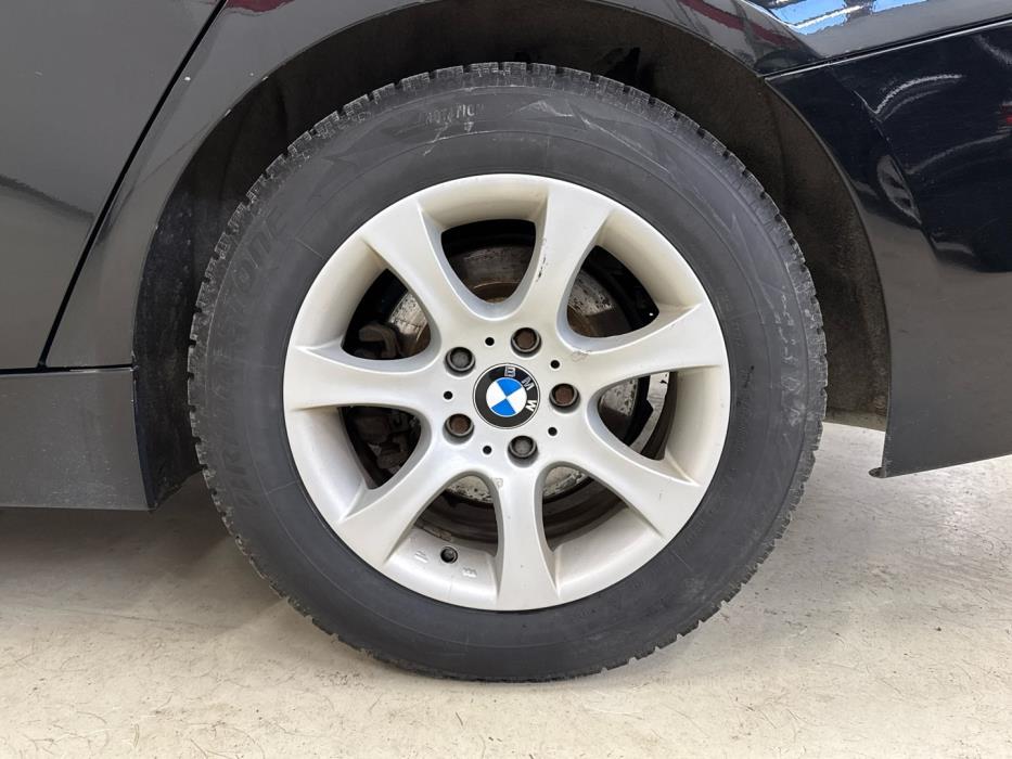 BMW 318 2013