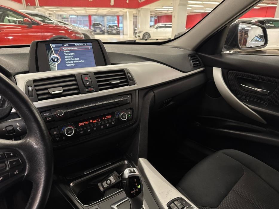 BMW 318 2013