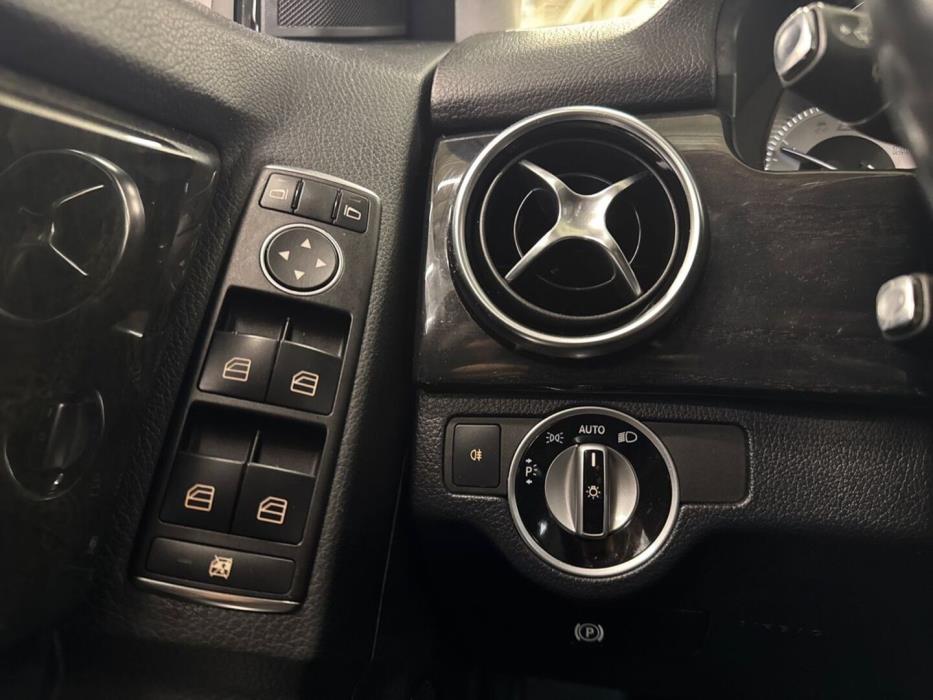 MERCEDES-BENZ GLK 2013