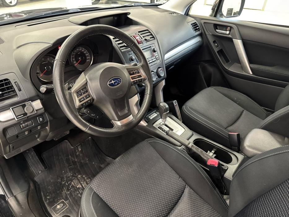 SUBARU Forester 2014