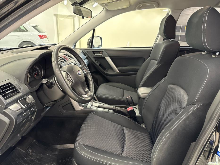 SUBARU Forester 2014