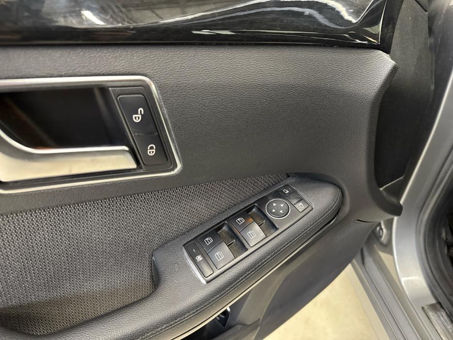 MERCEDES-BENZ E 2013