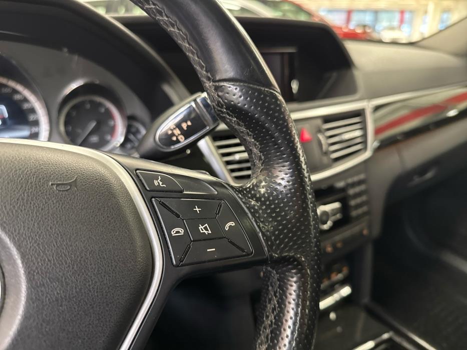 MERCEDES-BENZ E 2013
