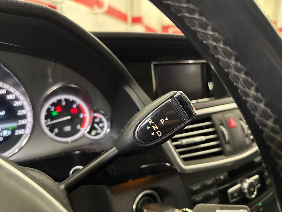 MERCEDES-BENZ E 2013