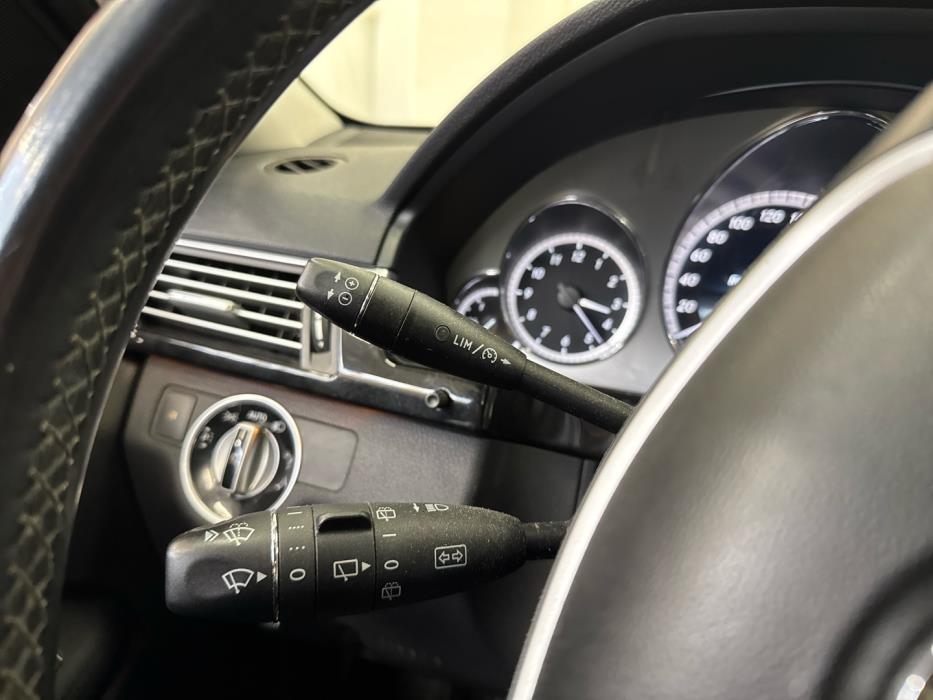 MERCEDES-BENZ E 2013