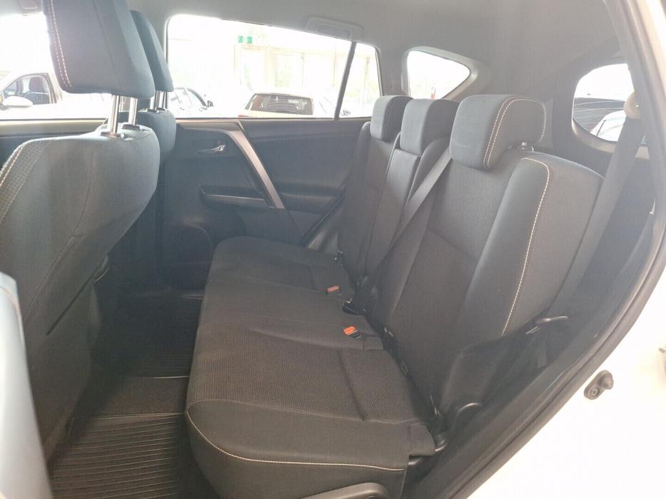 TOYOTA RAV4 2017