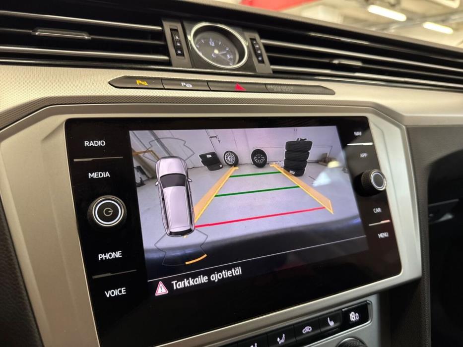 VOLKSWAGEN Passat 2018