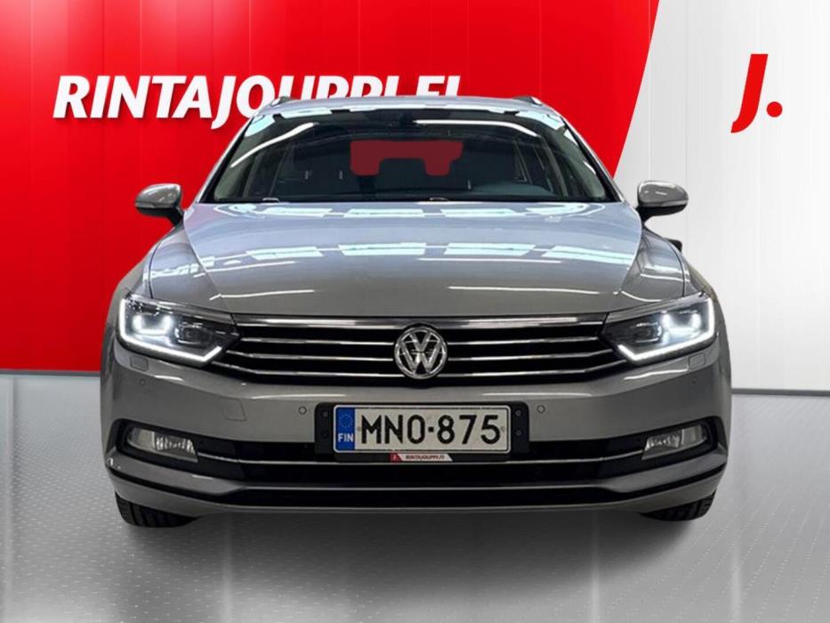 VOLKSWAGEN Passat 2018