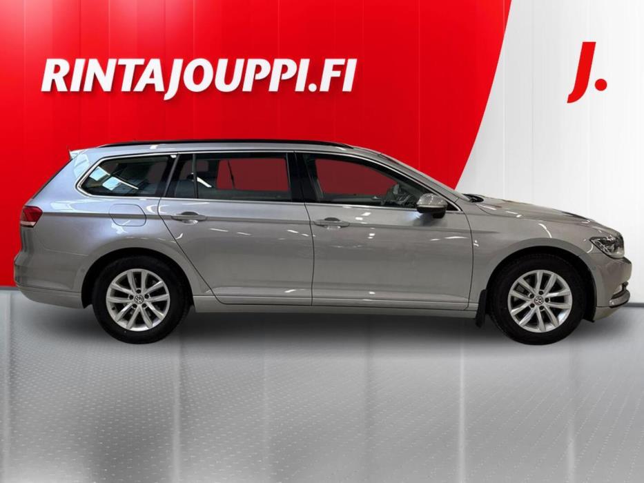 VOLKSWAGEN Passat 2018