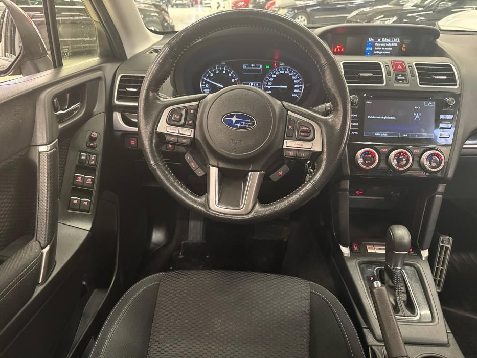 SUBARU Forester 2018