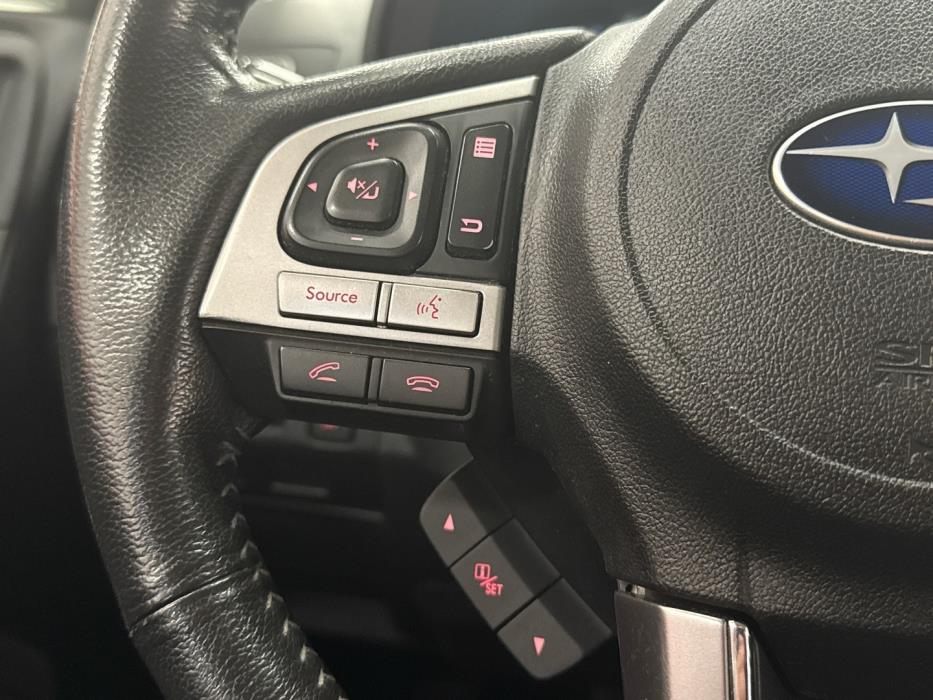 SUBARU Forester 2018