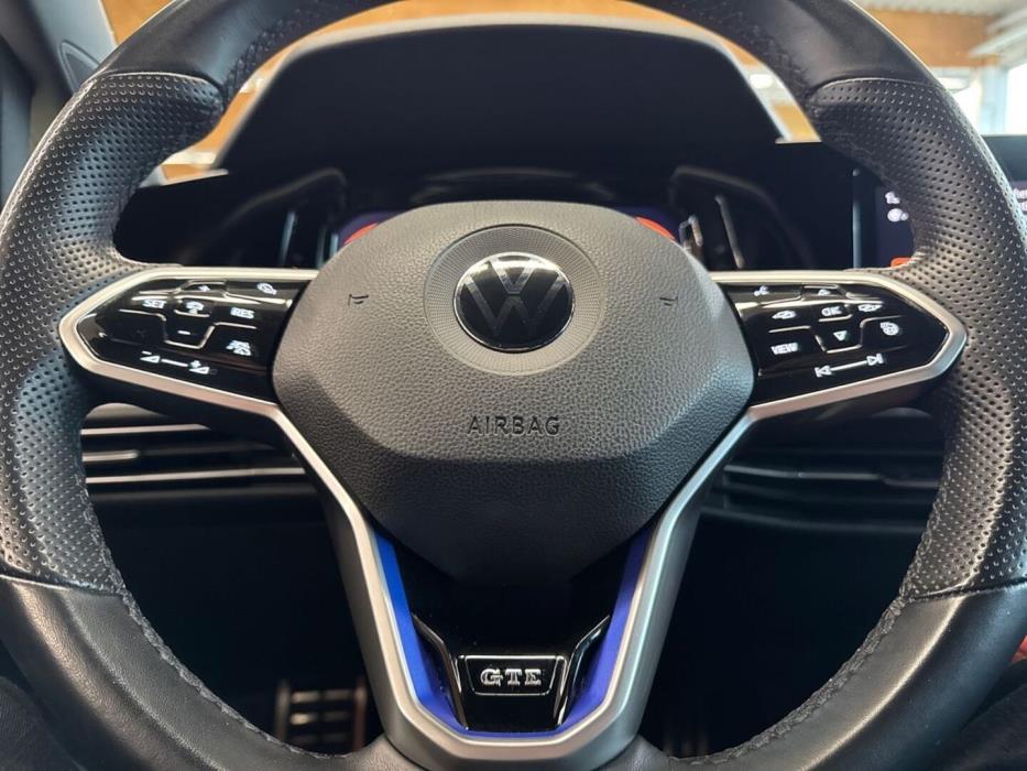 VOLKSWAGEN Golf 2020
