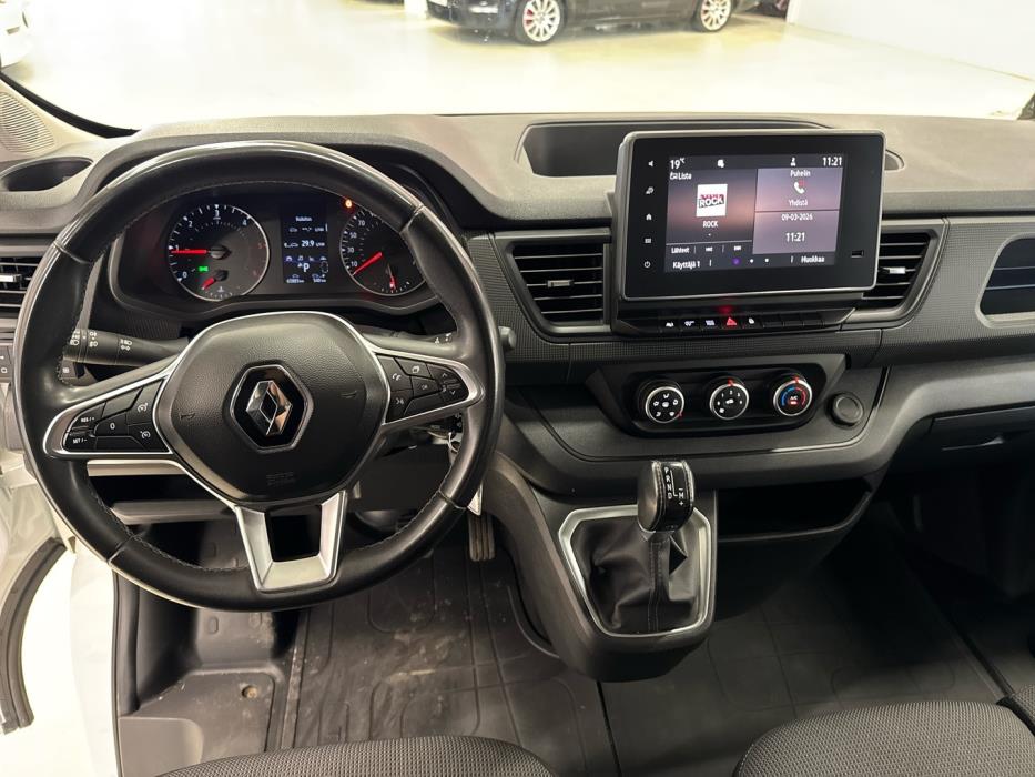 RENAULT Trafic 2023