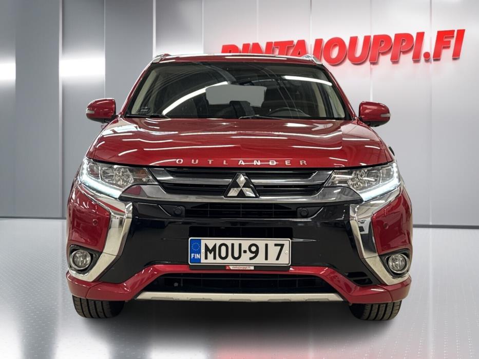 MITSUBISHI Outlander PHEV 2015