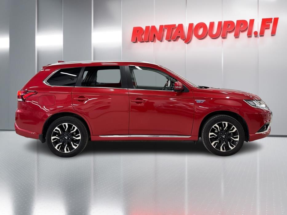 MITSUBISHI Outlander PHEV 2015