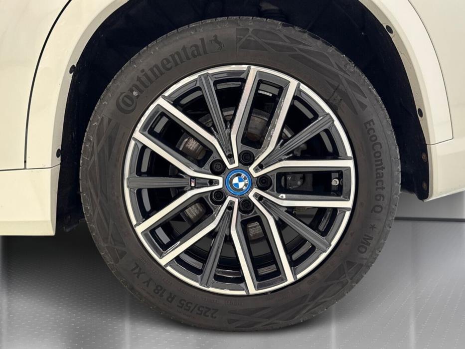 BMW iX1 2023