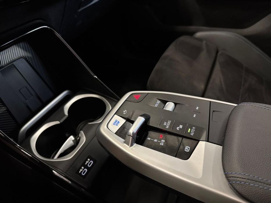 BMW iX1 2023