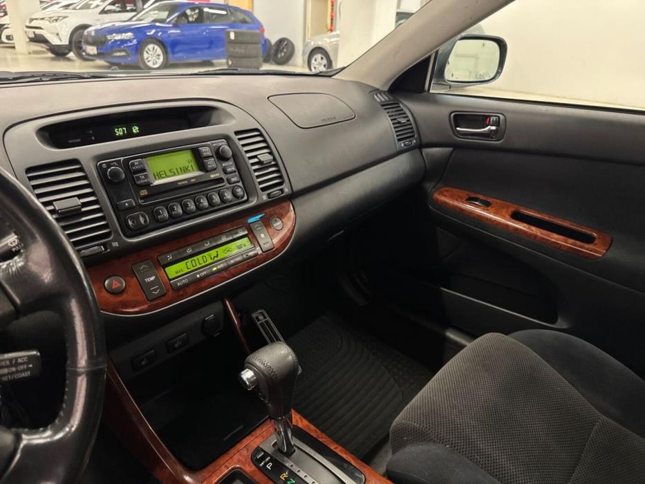 TOYOTA Camry 2002