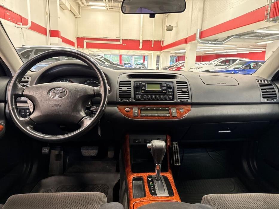 TOYOTA Camry 2002