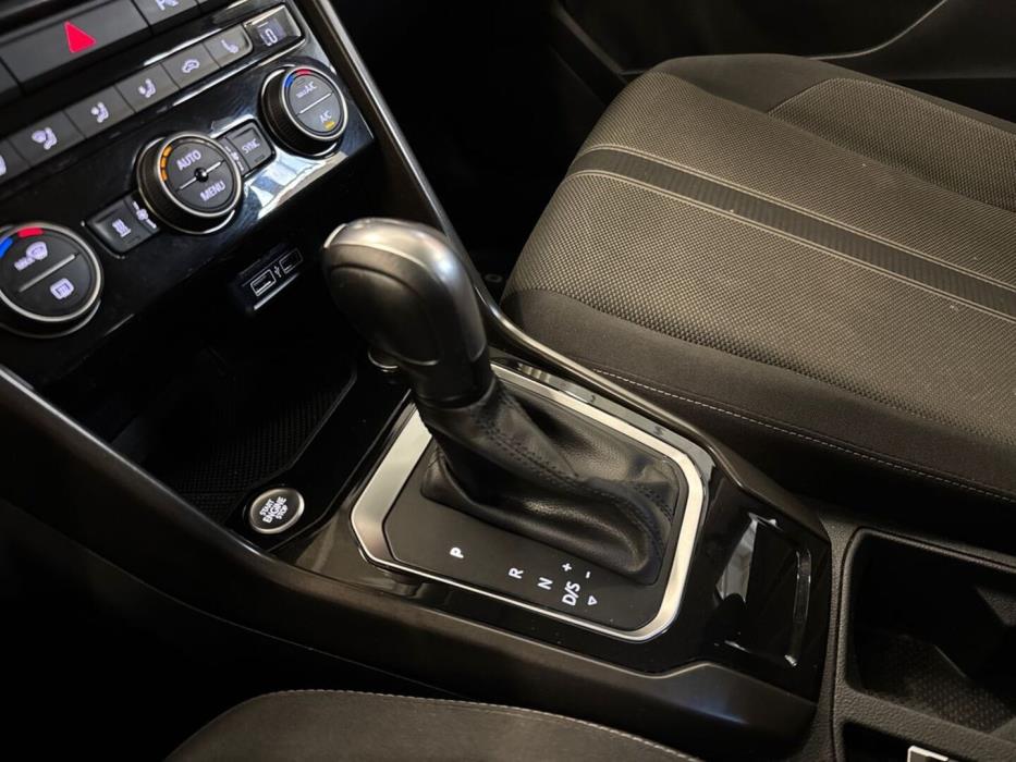 VOLKSWAGEN T-Roc 2019