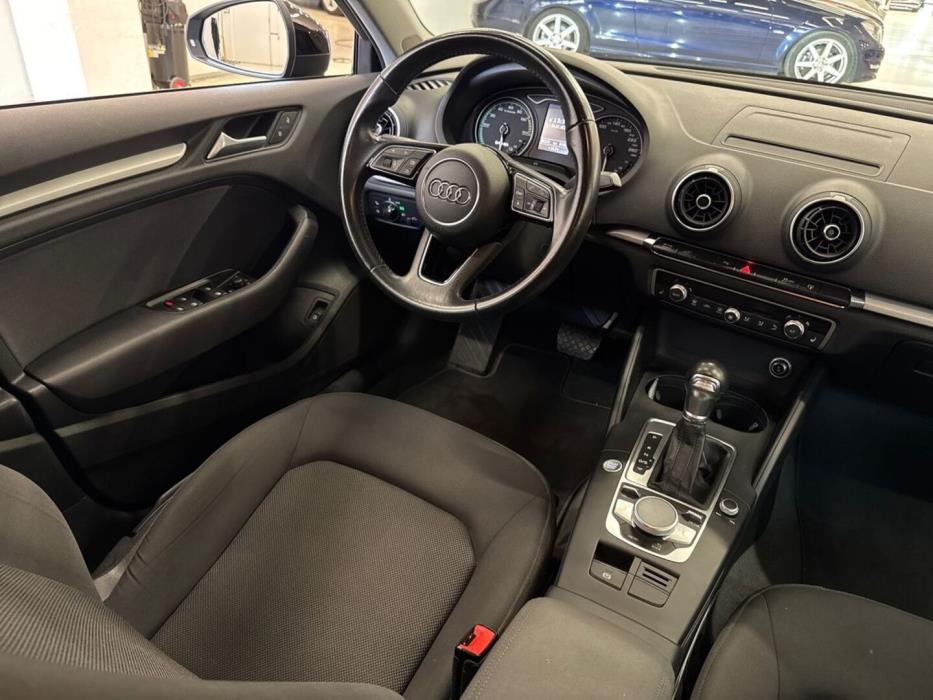 AUDI A3 2017