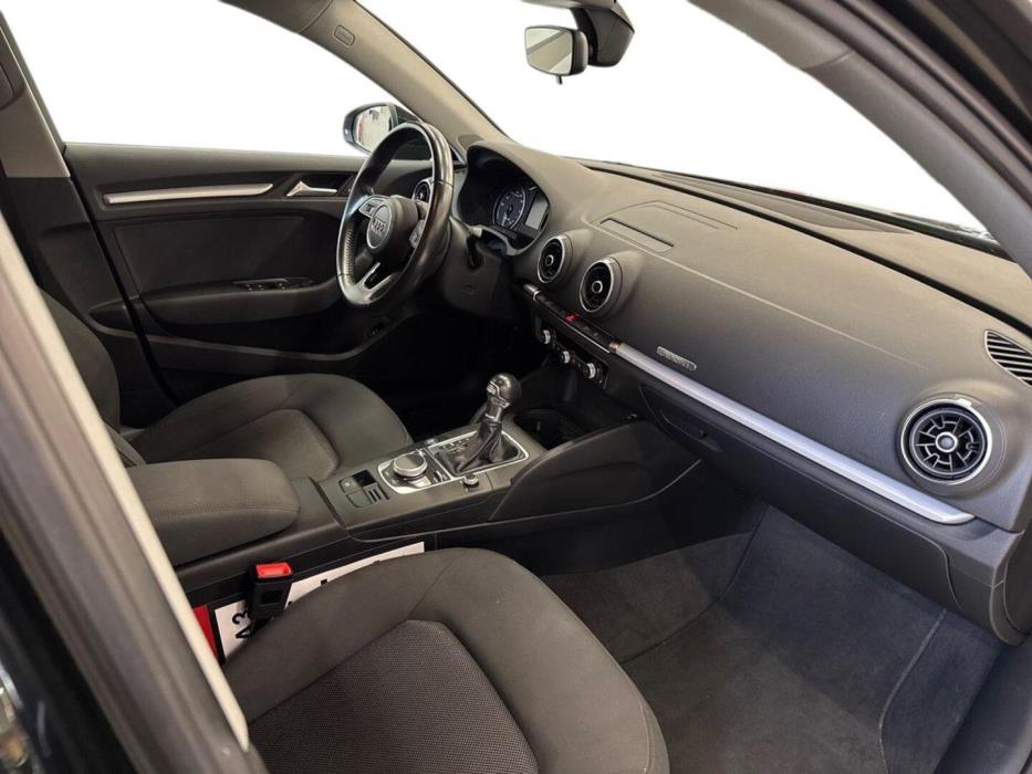 AUDI A3 2017