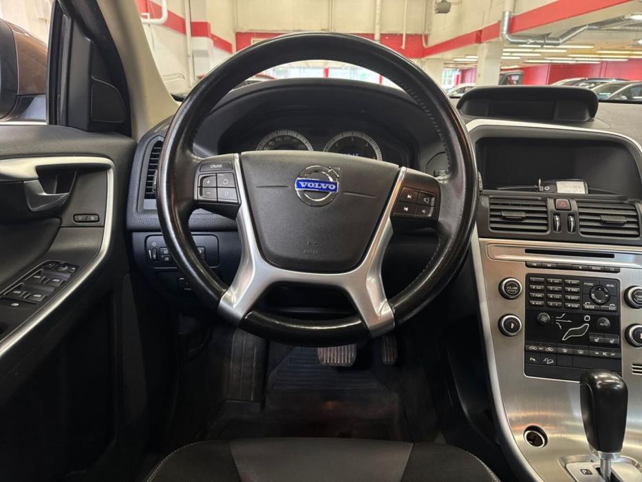 VOLVO XC60 2010