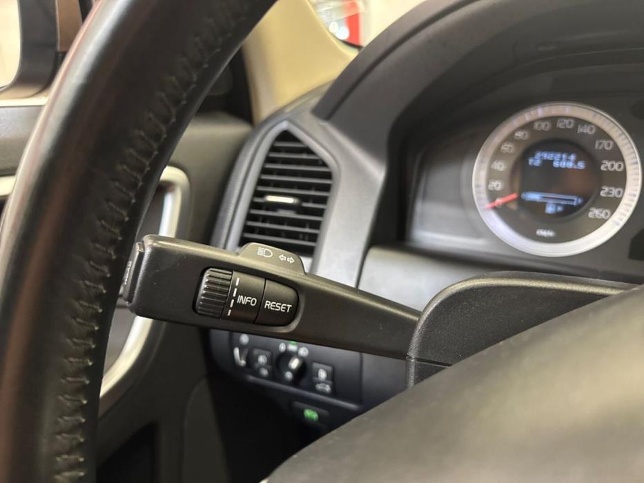 VOLVO XC60 2010