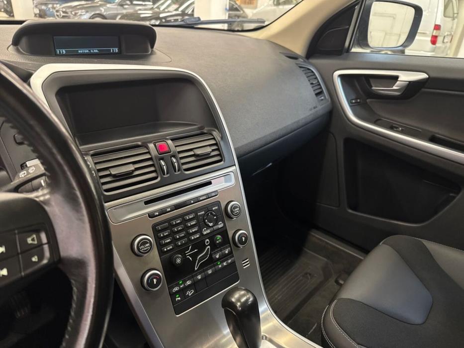 VOLVO XC60 2010